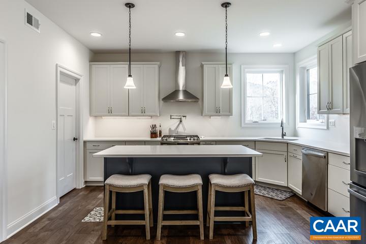 57 BARTHOLOMEW PL