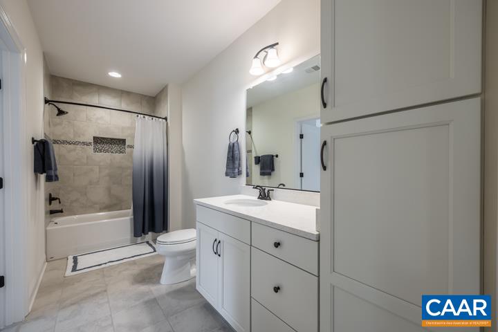 57 BARTHOLOMEW PL