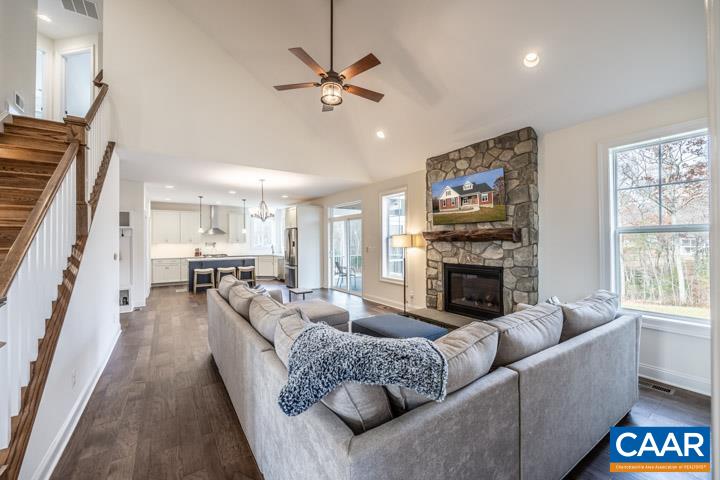 57 BARTHOLOMEW PL