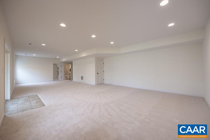 57 BARTHOLOMEW PL