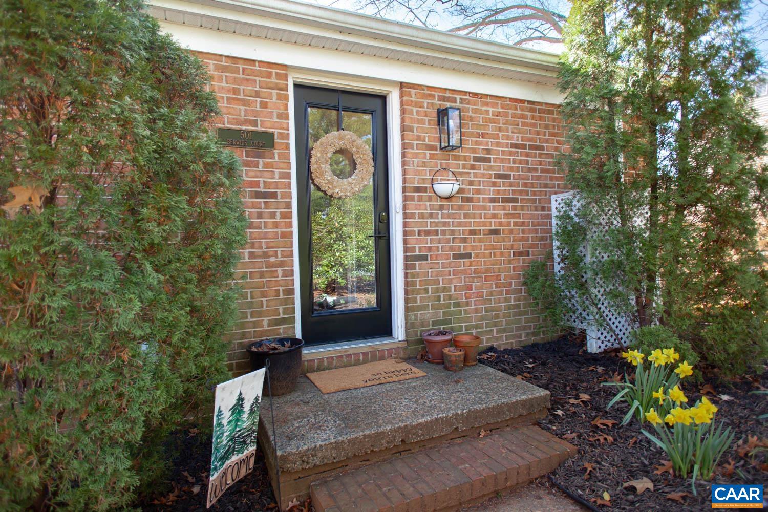501 BERWICK CT