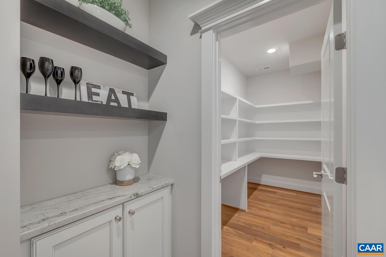 127 HEADLAND CT