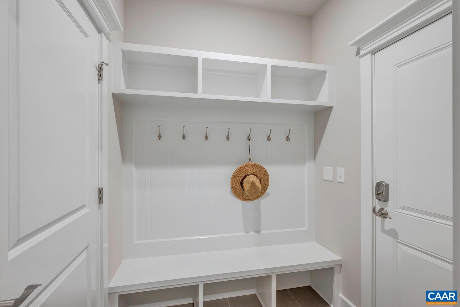 127 HEADLAND CT