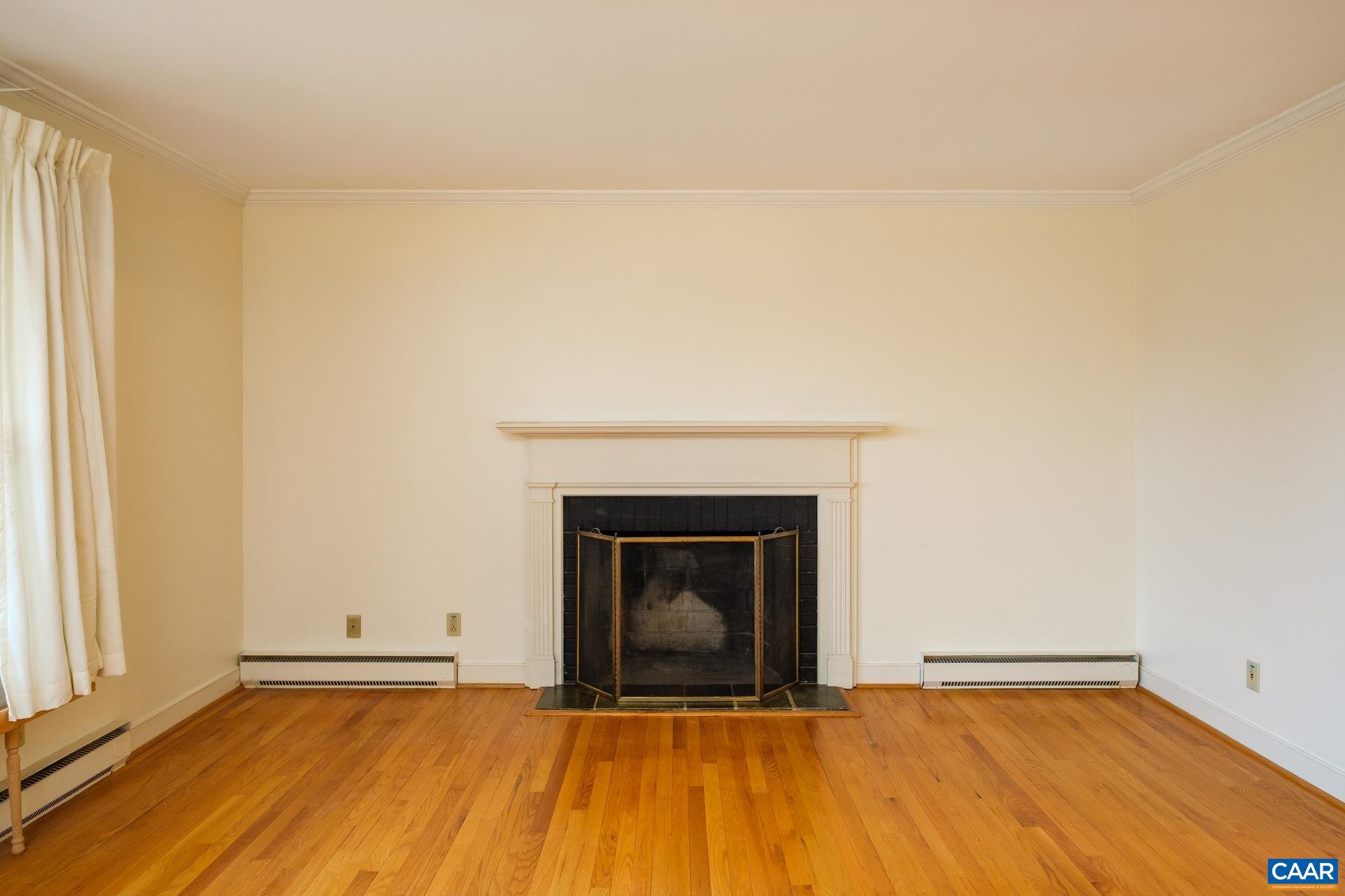 1309 CARTER LN