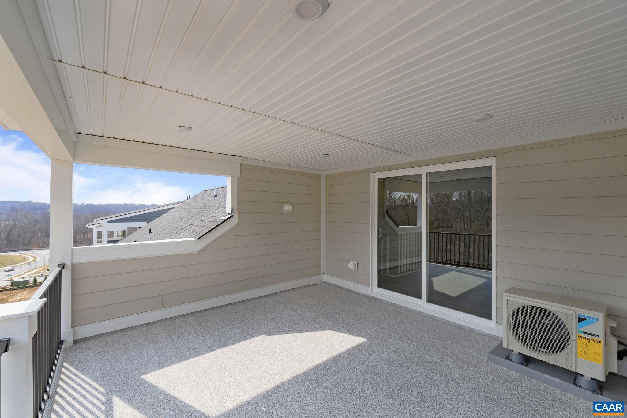 1316 LACONIA LN