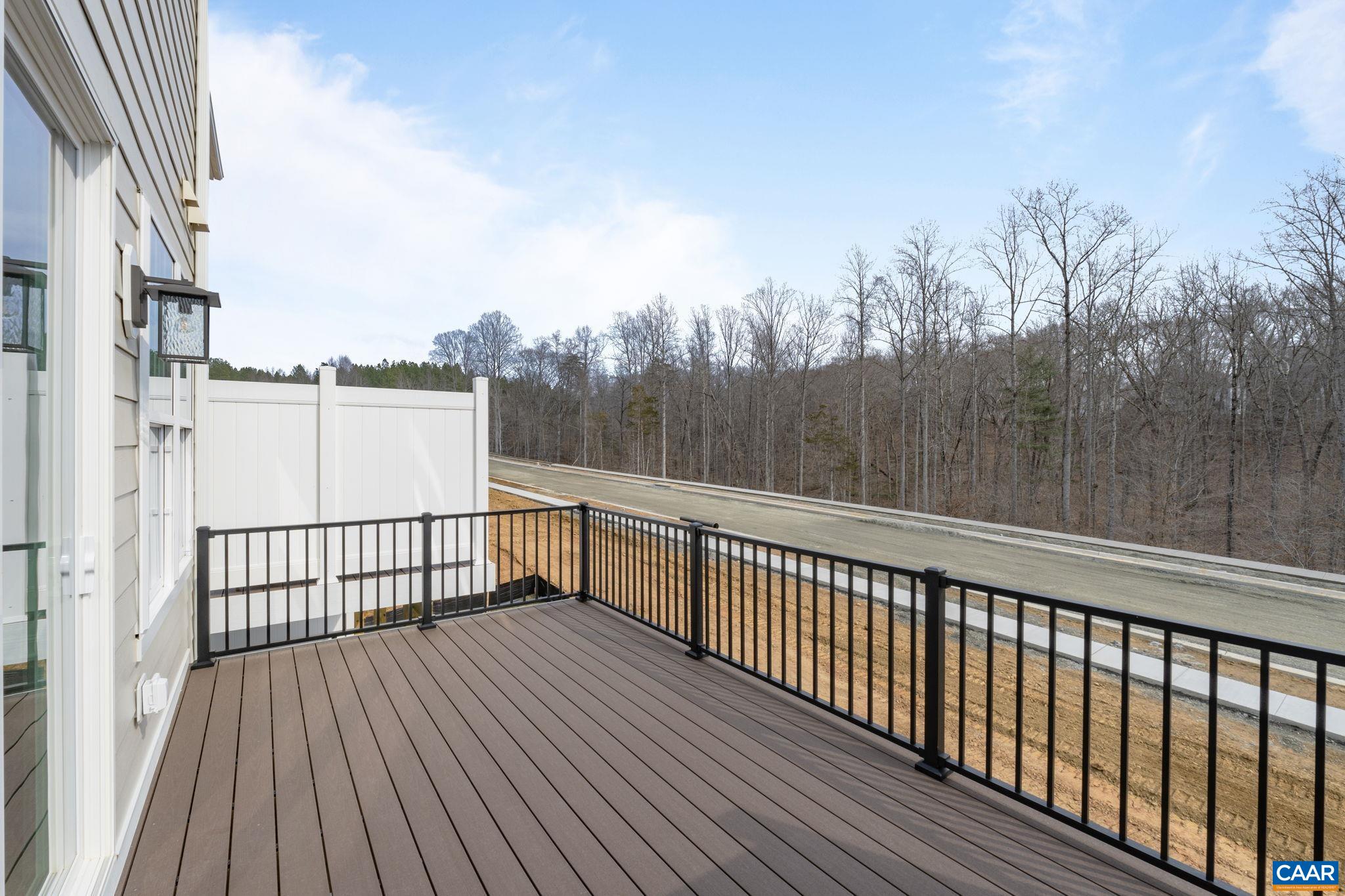 1316 LACONIA LN