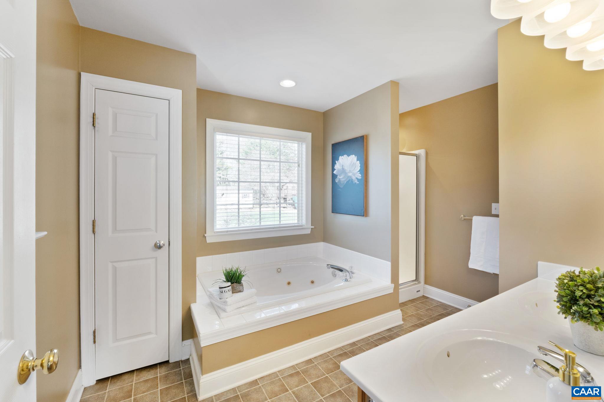 1103 AUTUMN HILL CT