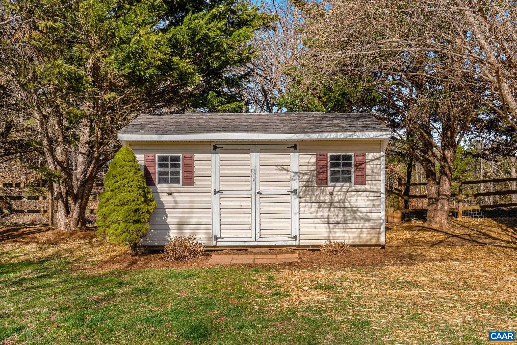 1103 AUTUMN HILL CT