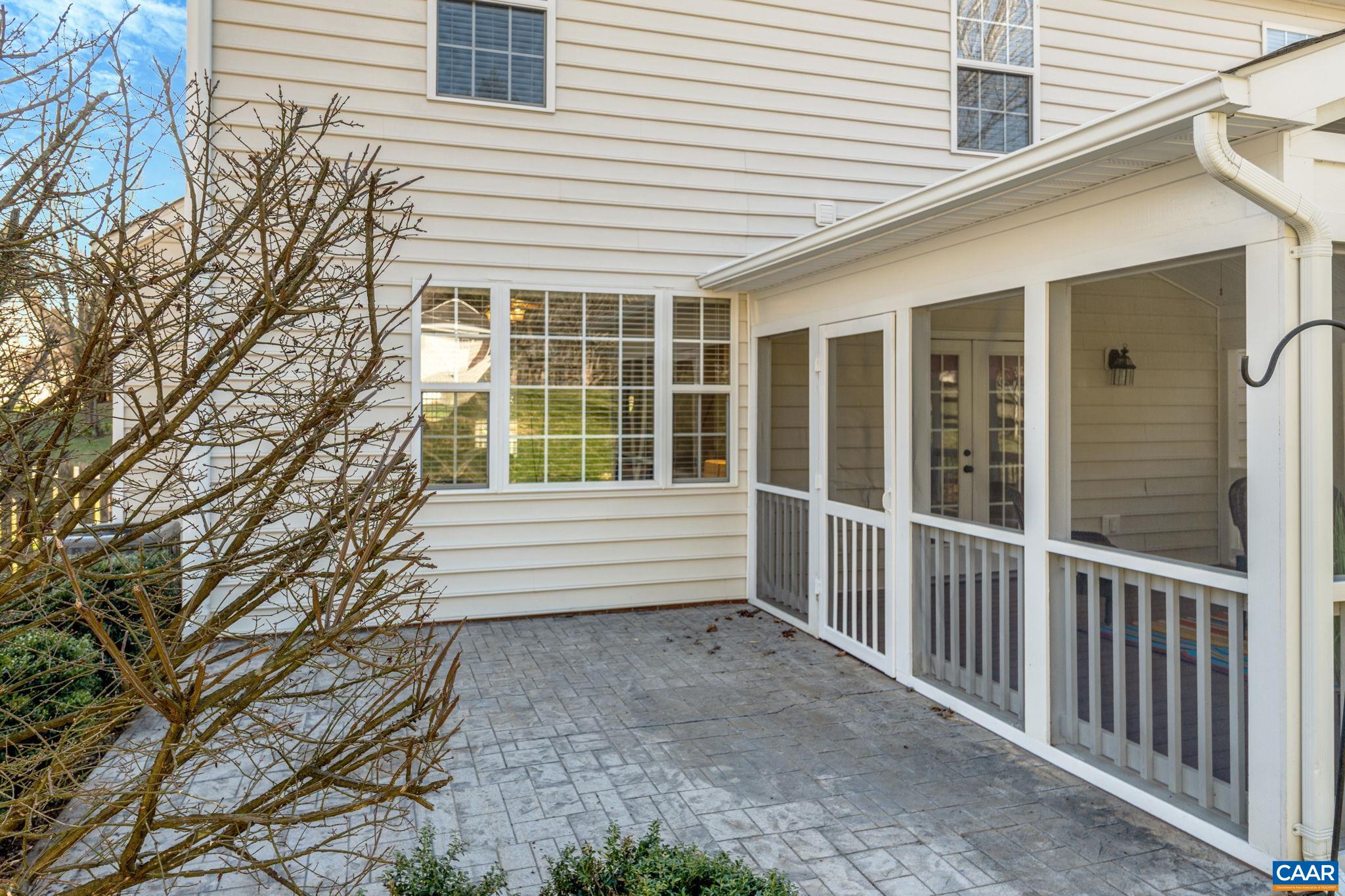 1103 AUTUMN HILL CT