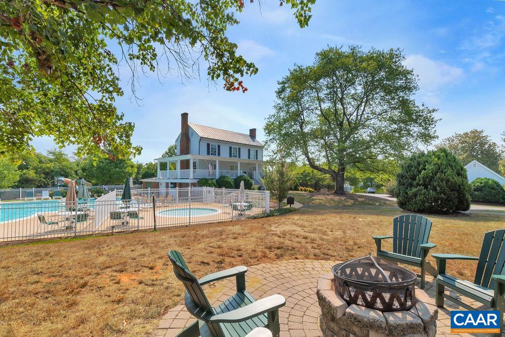 1103 AUTUMN HILL CT