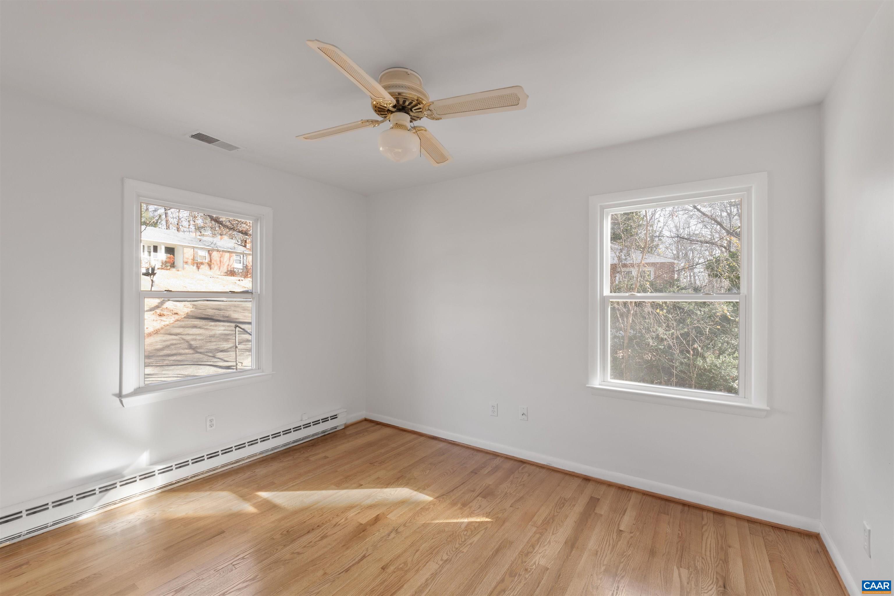 106 COMMONWEALTH CIR