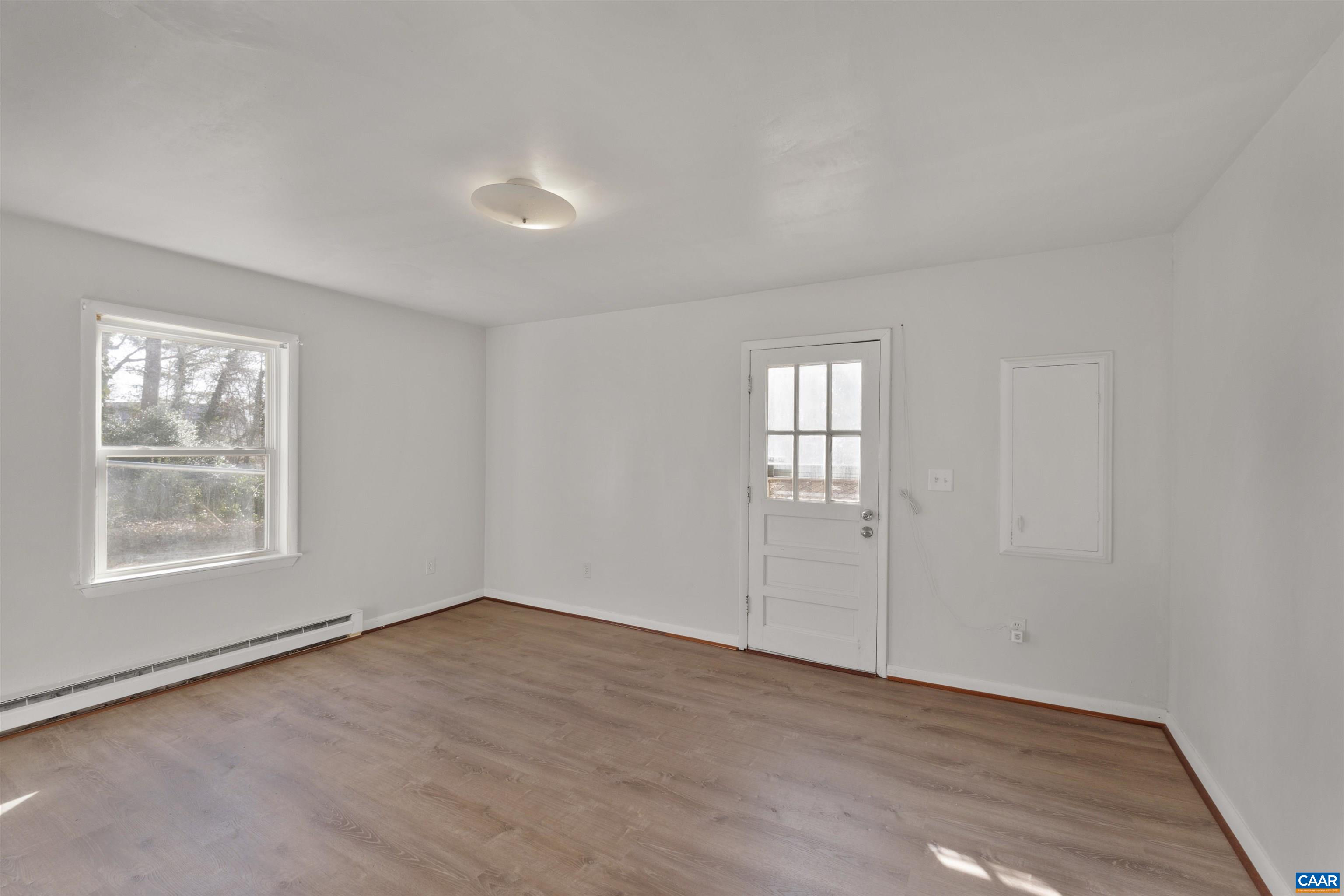 106 COMMONWEALTH CIR