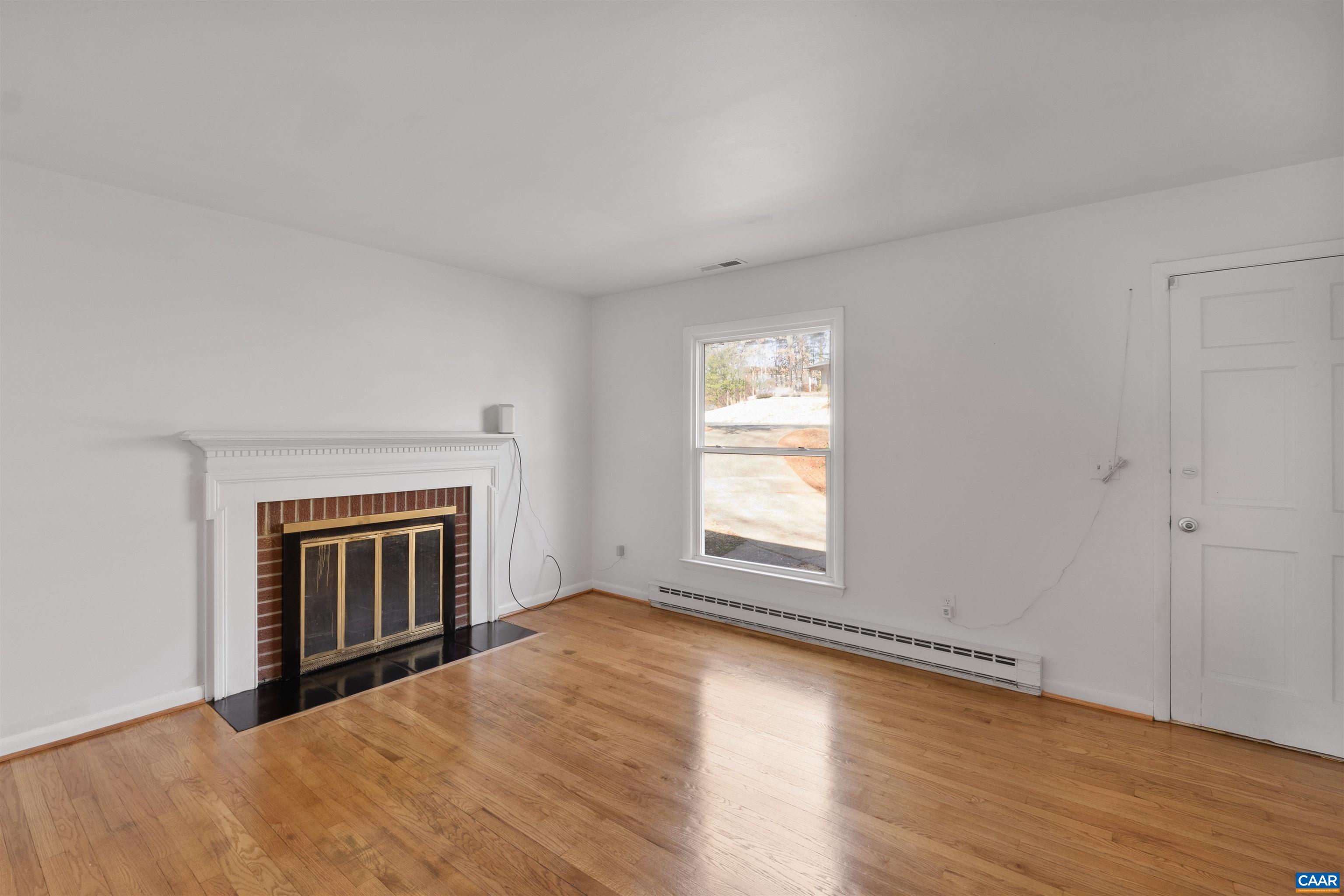 106 COMMONWEALTH CIR