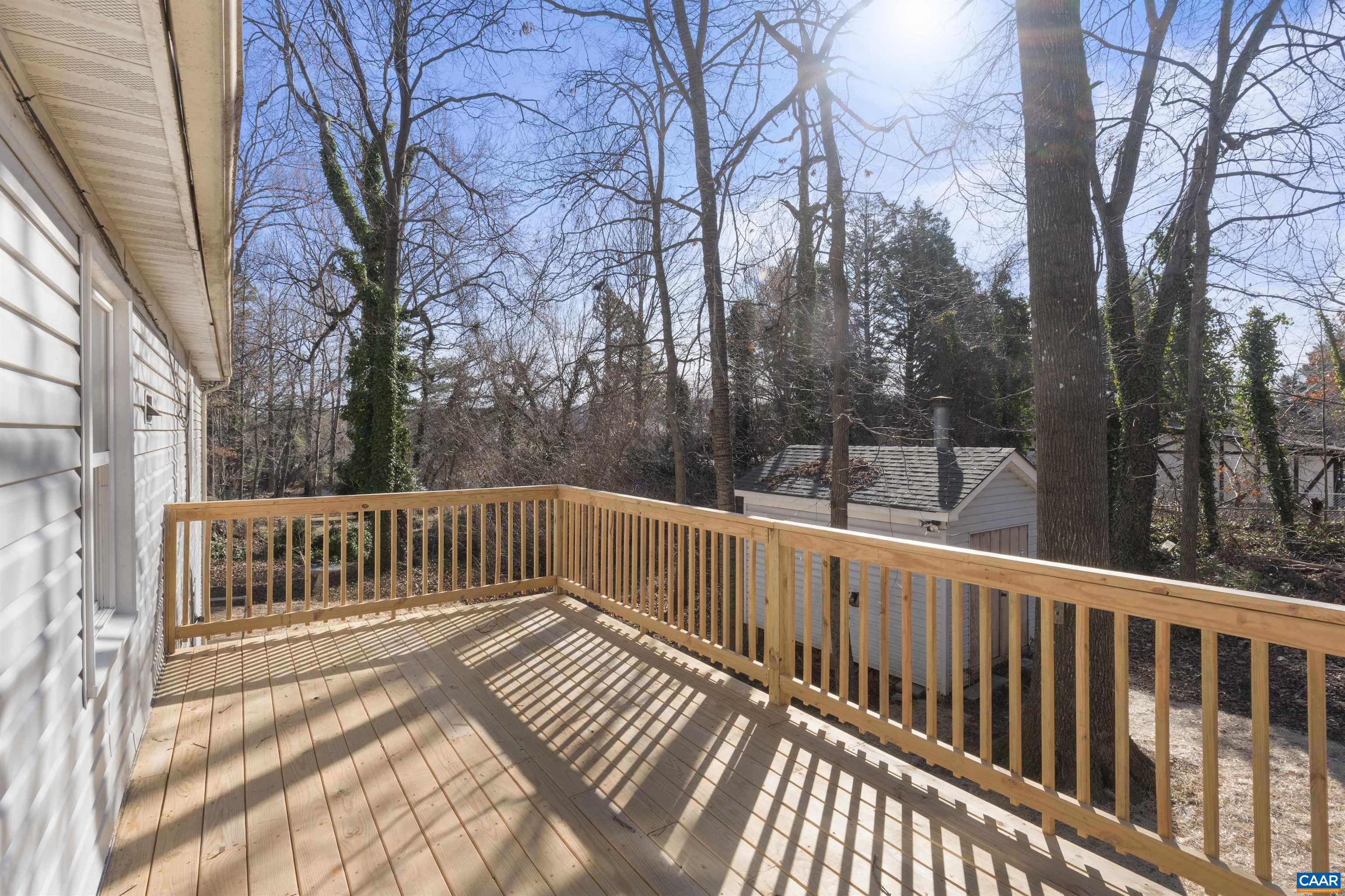106 COMMONWEALTH CIR