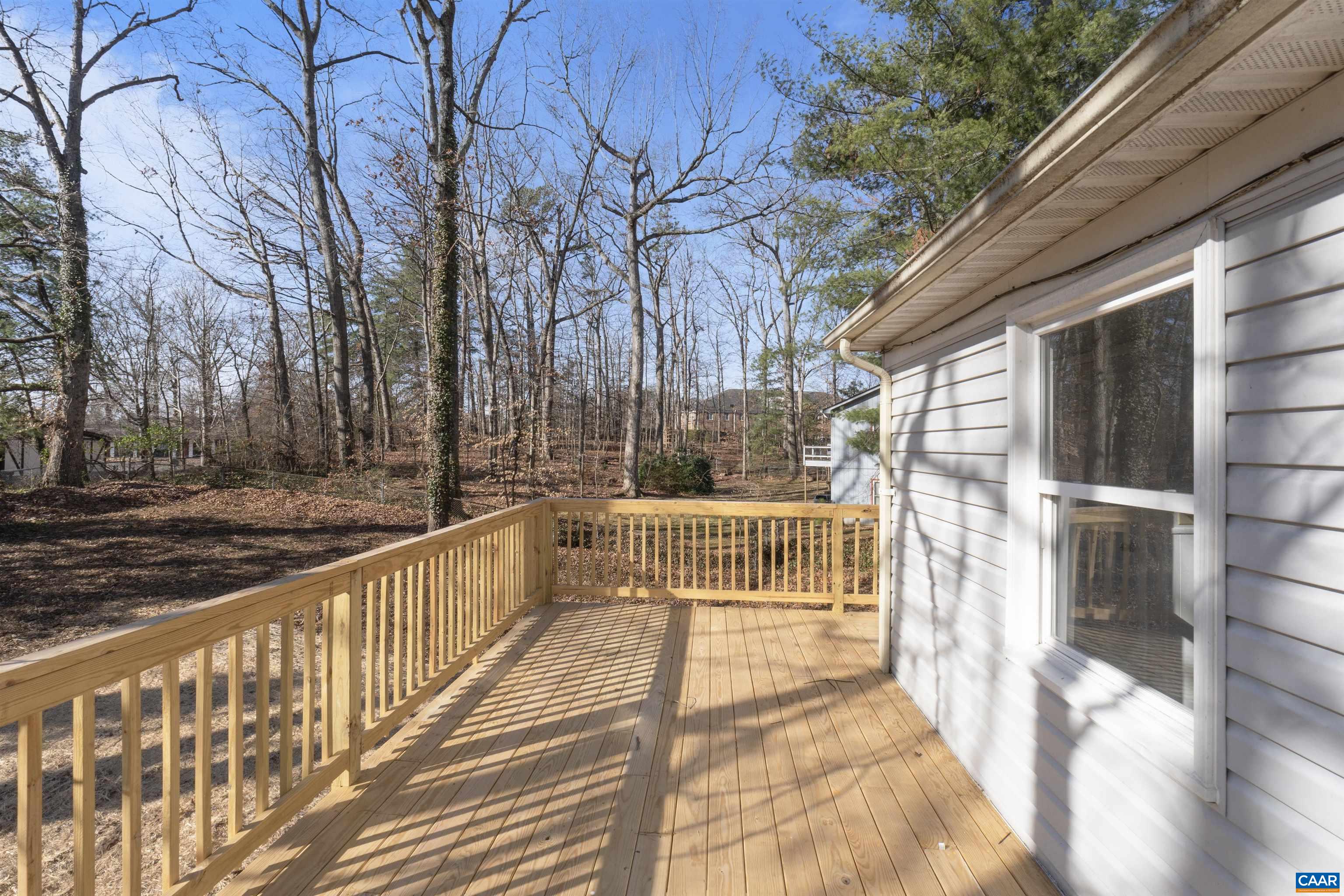 106 COMMONWEALTH CIR