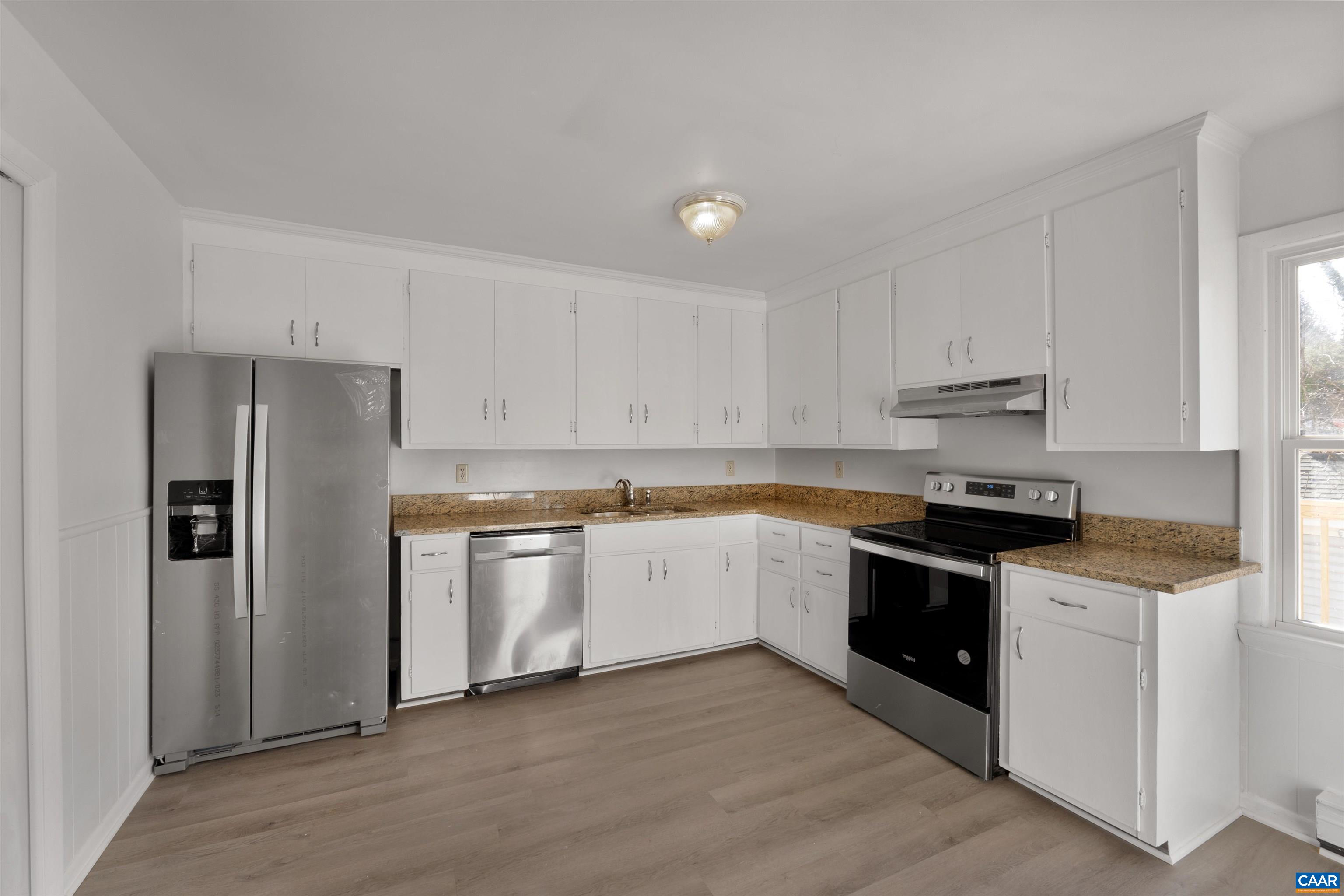 106 COMMONWEALTH CIR