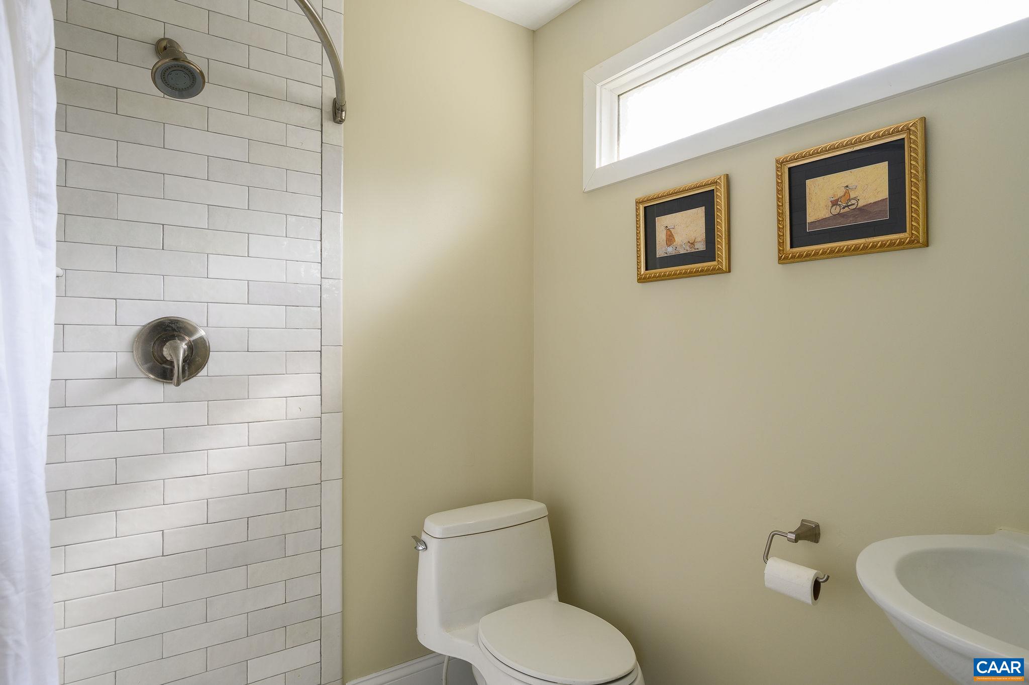 2705 JEFFERSON PARK AVE