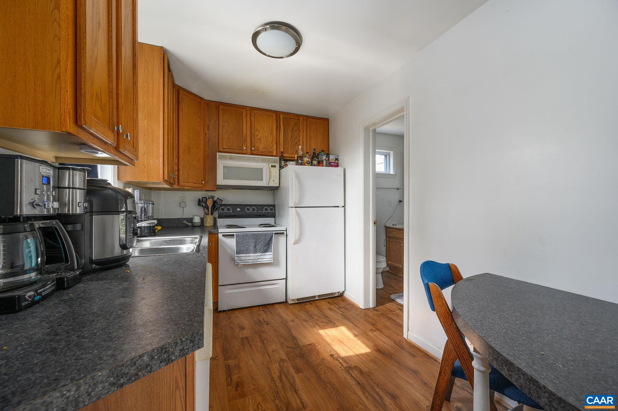 2705 JEFFERSON PARK AVE