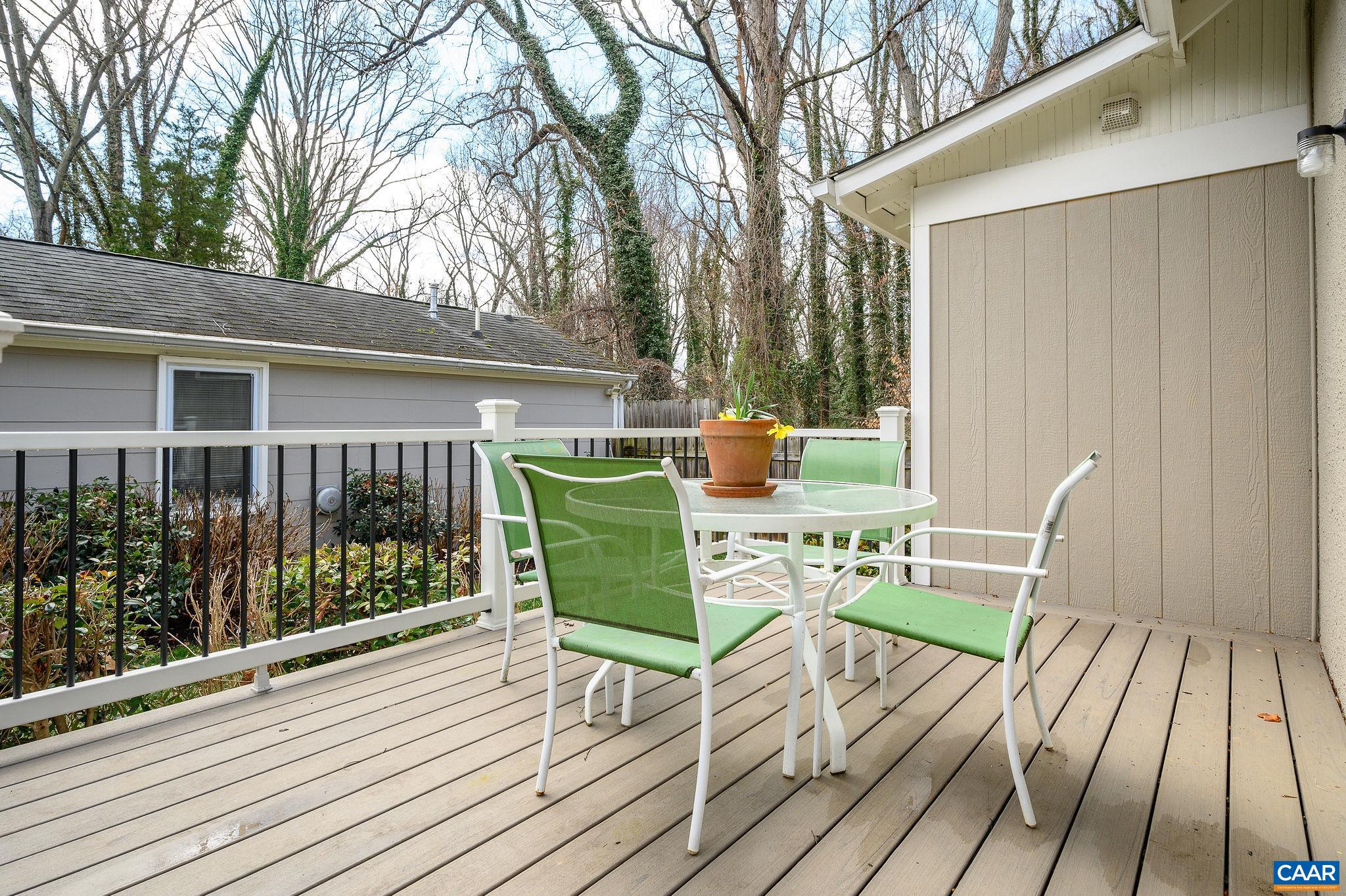 2705 JEFFERSON PARK AVE