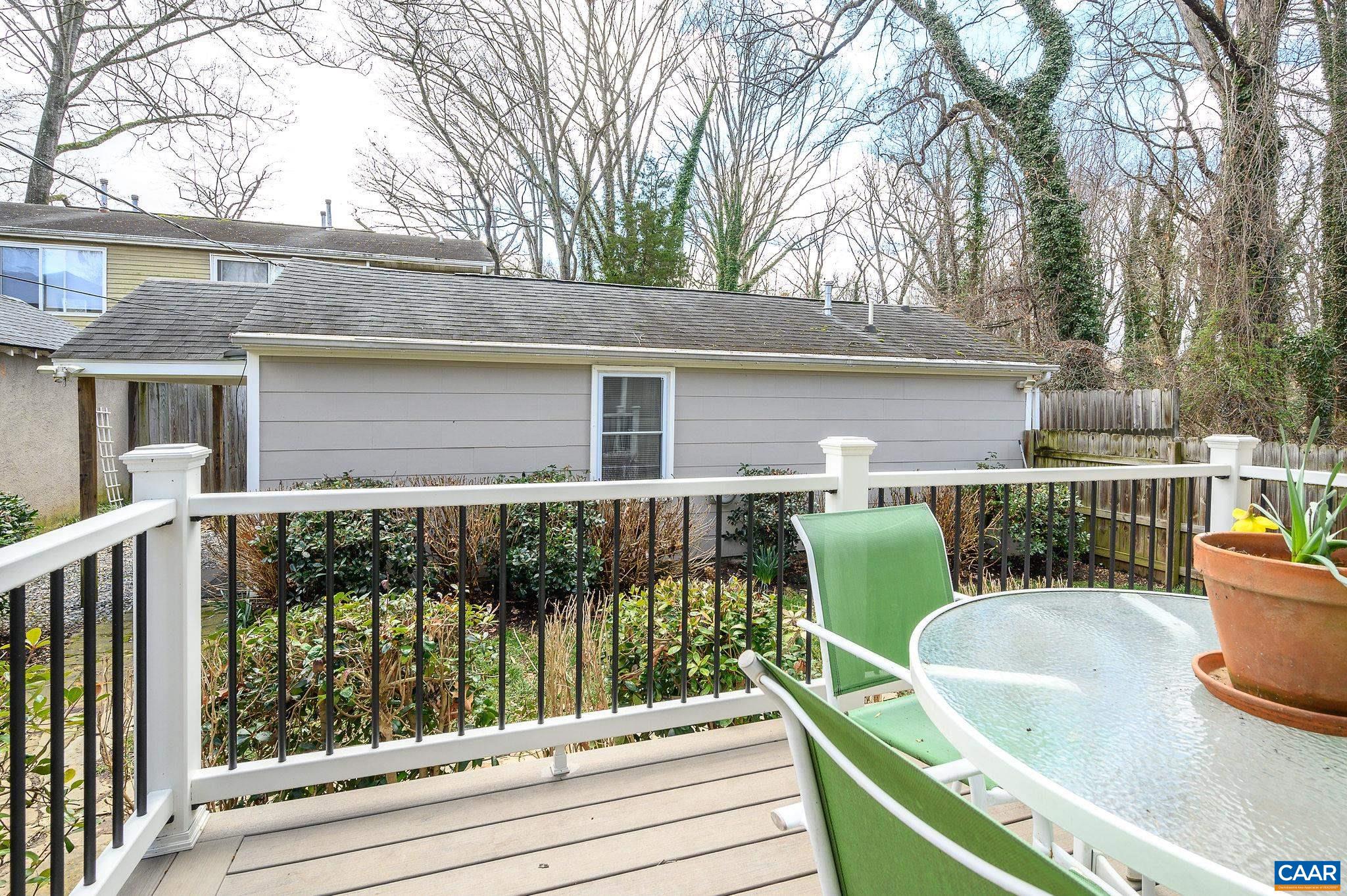 2705 JEFFERSON PARK AVE