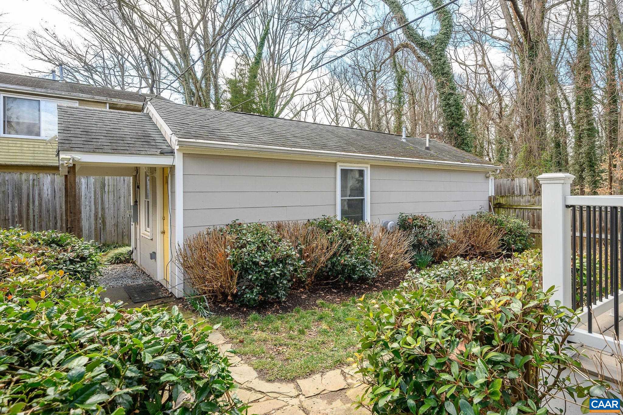 2705 JEFFERSON PARK AVE