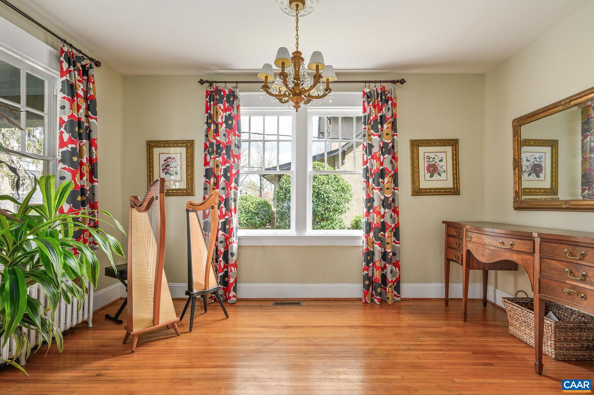 2705 JEFFERSON PARK AVE