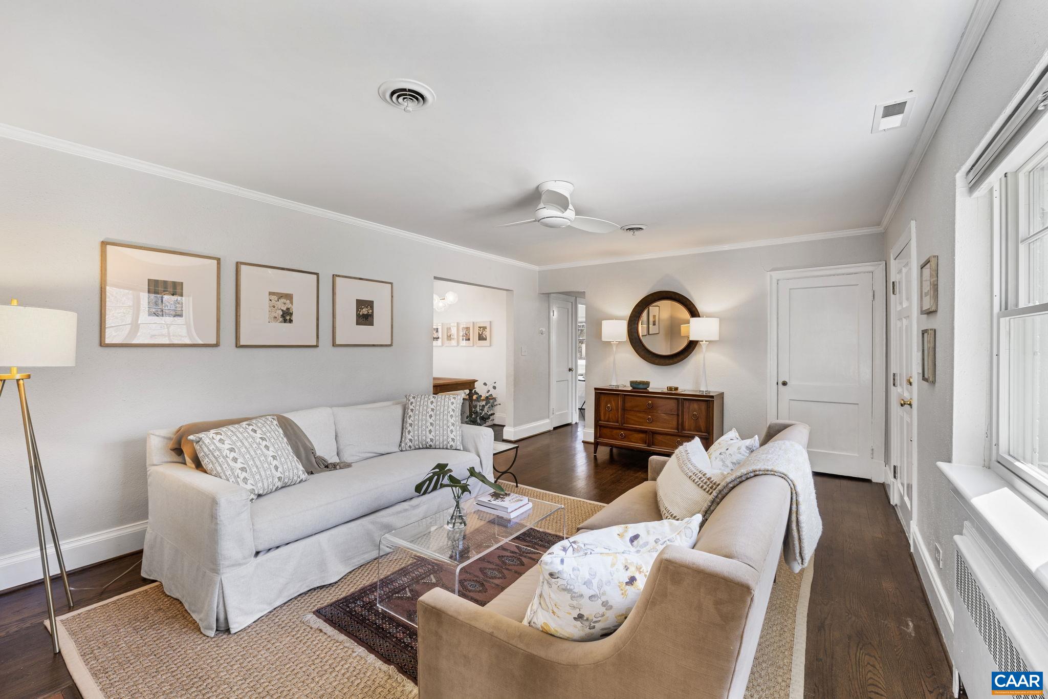 1608 CAMBRIDGE CIR