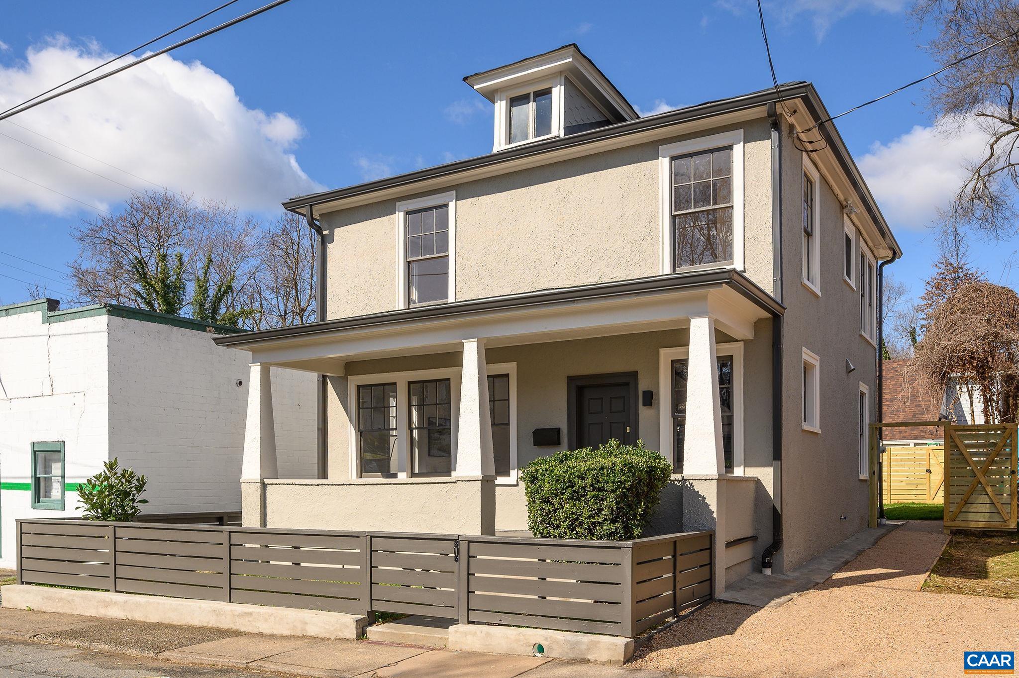 313 SW 7TH ST