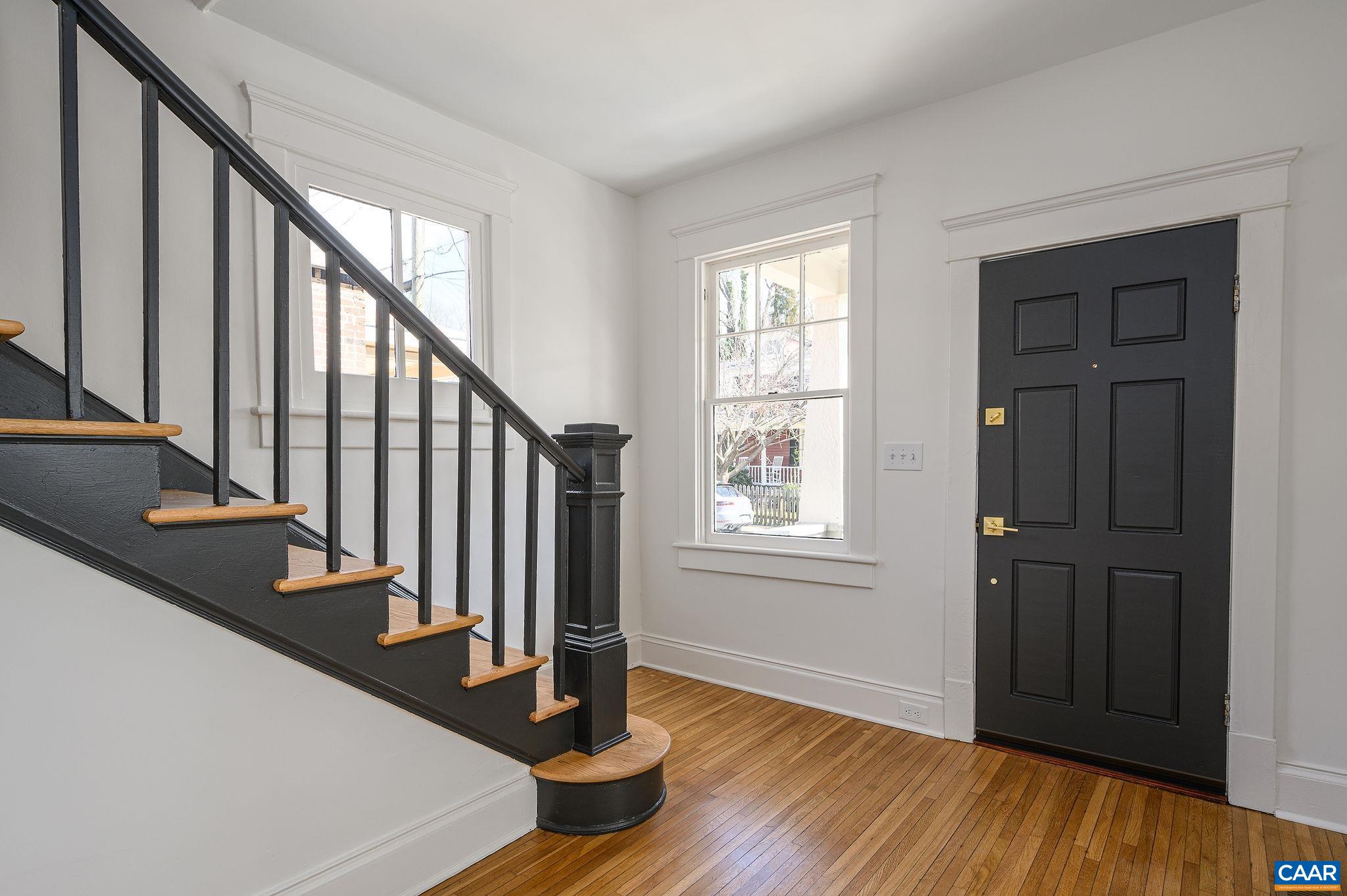 313 SW 7TH ST