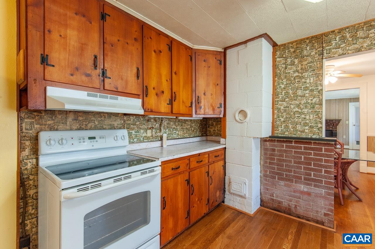 57 OLD ROBERTS MOUNTAIN RD