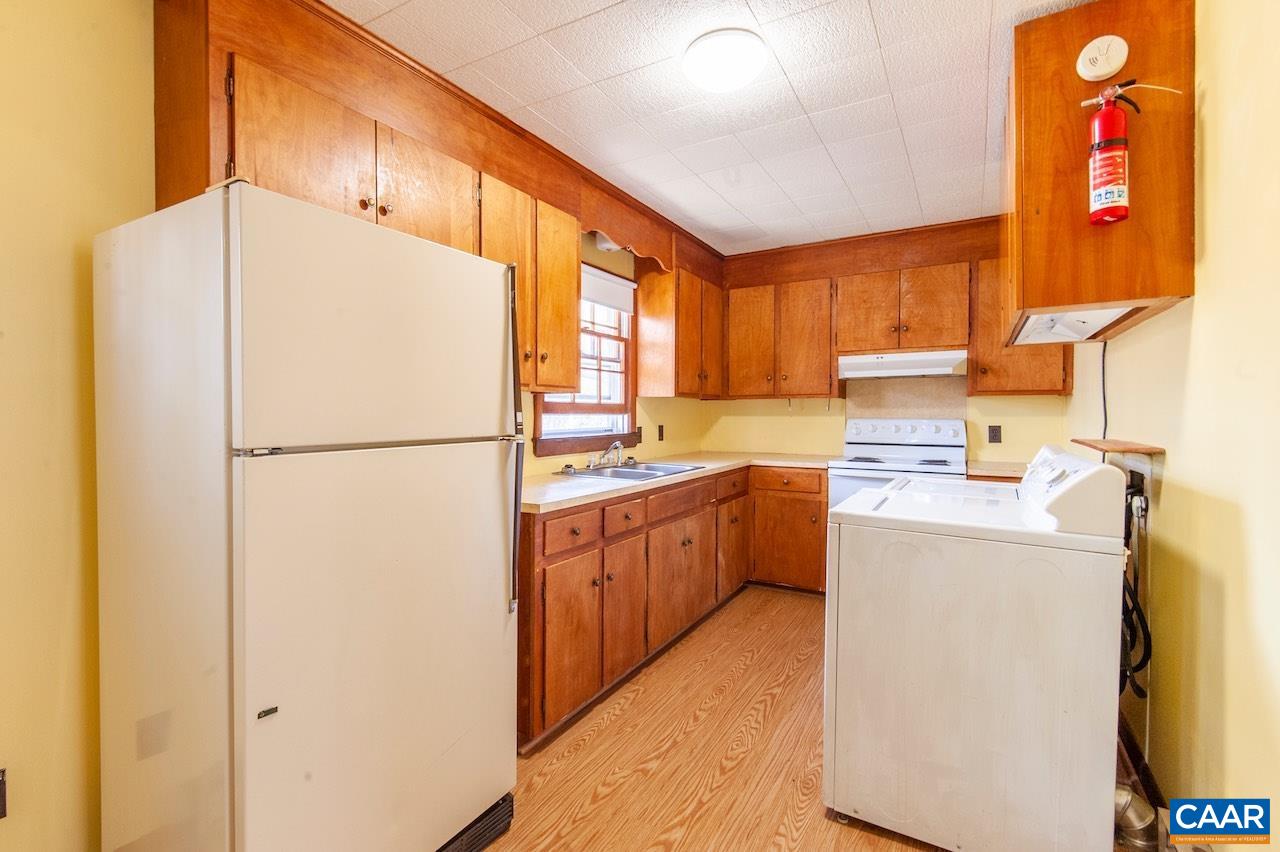 57 OLD ROBERTS MOUNTAIN RD