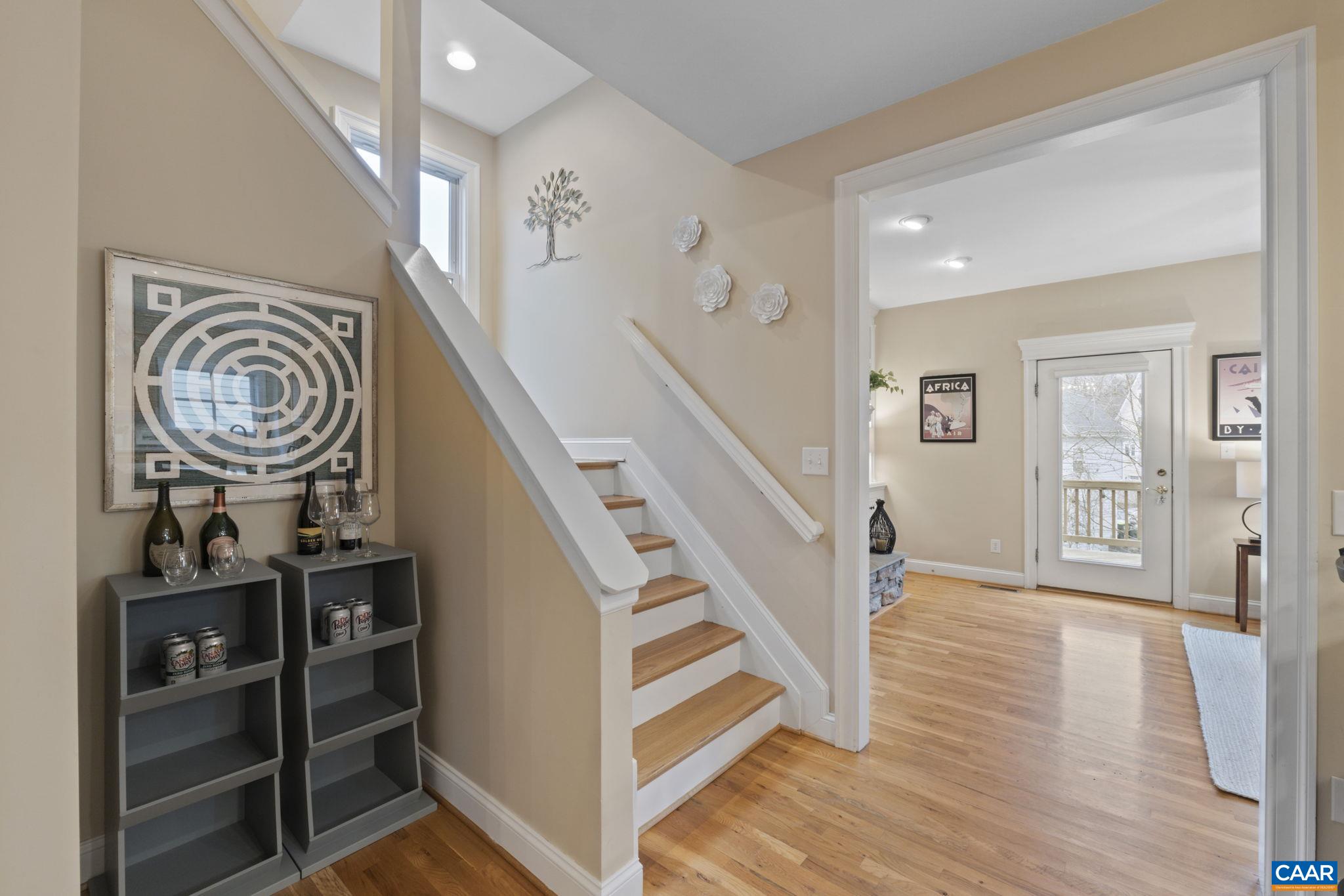209 HUNTLEY AVE