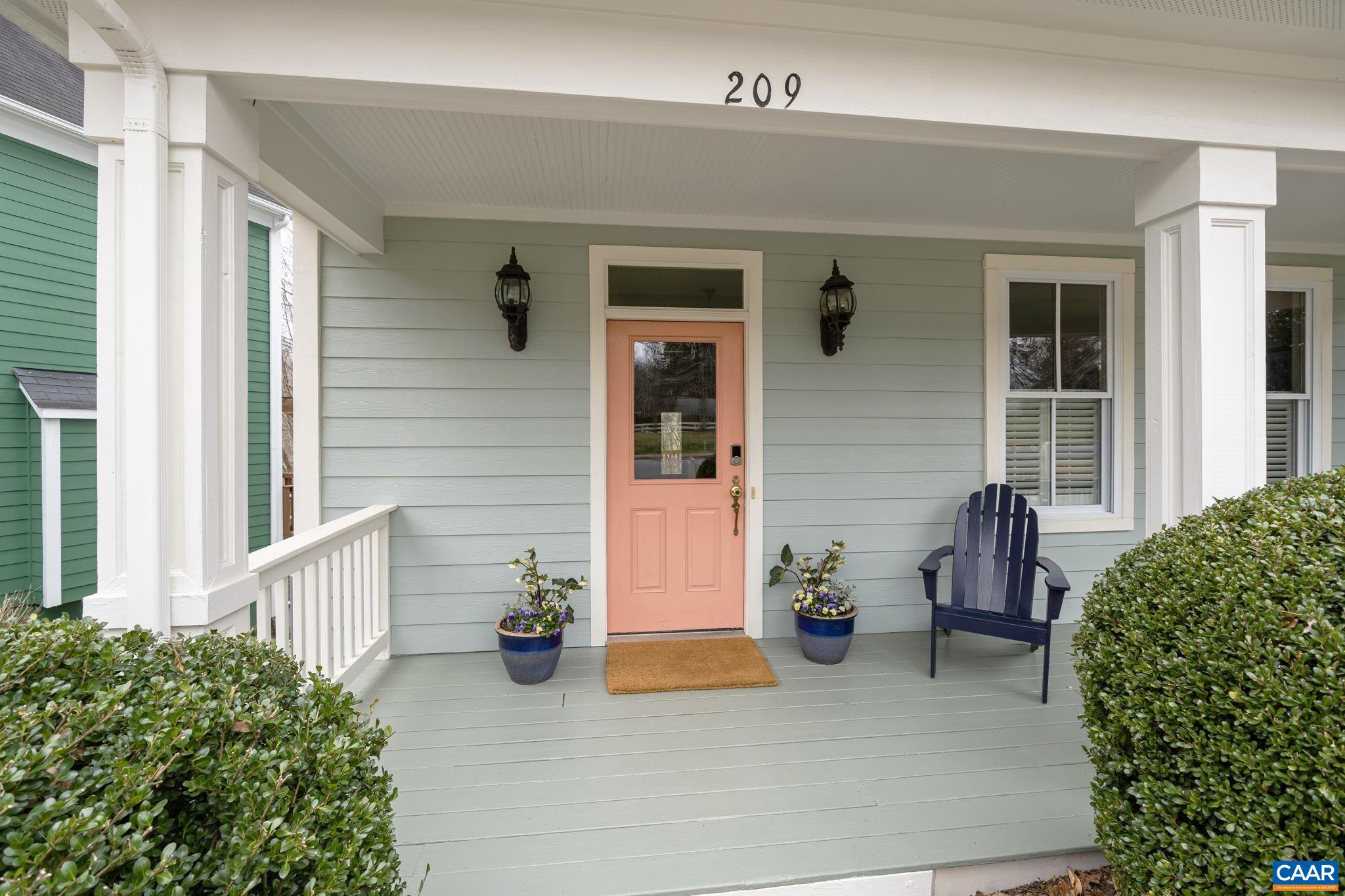 209 HUNTLEY AVE