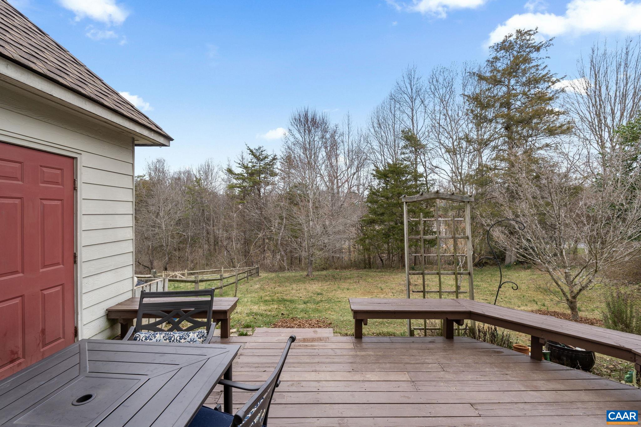 1059 AMBER RIDGE RD