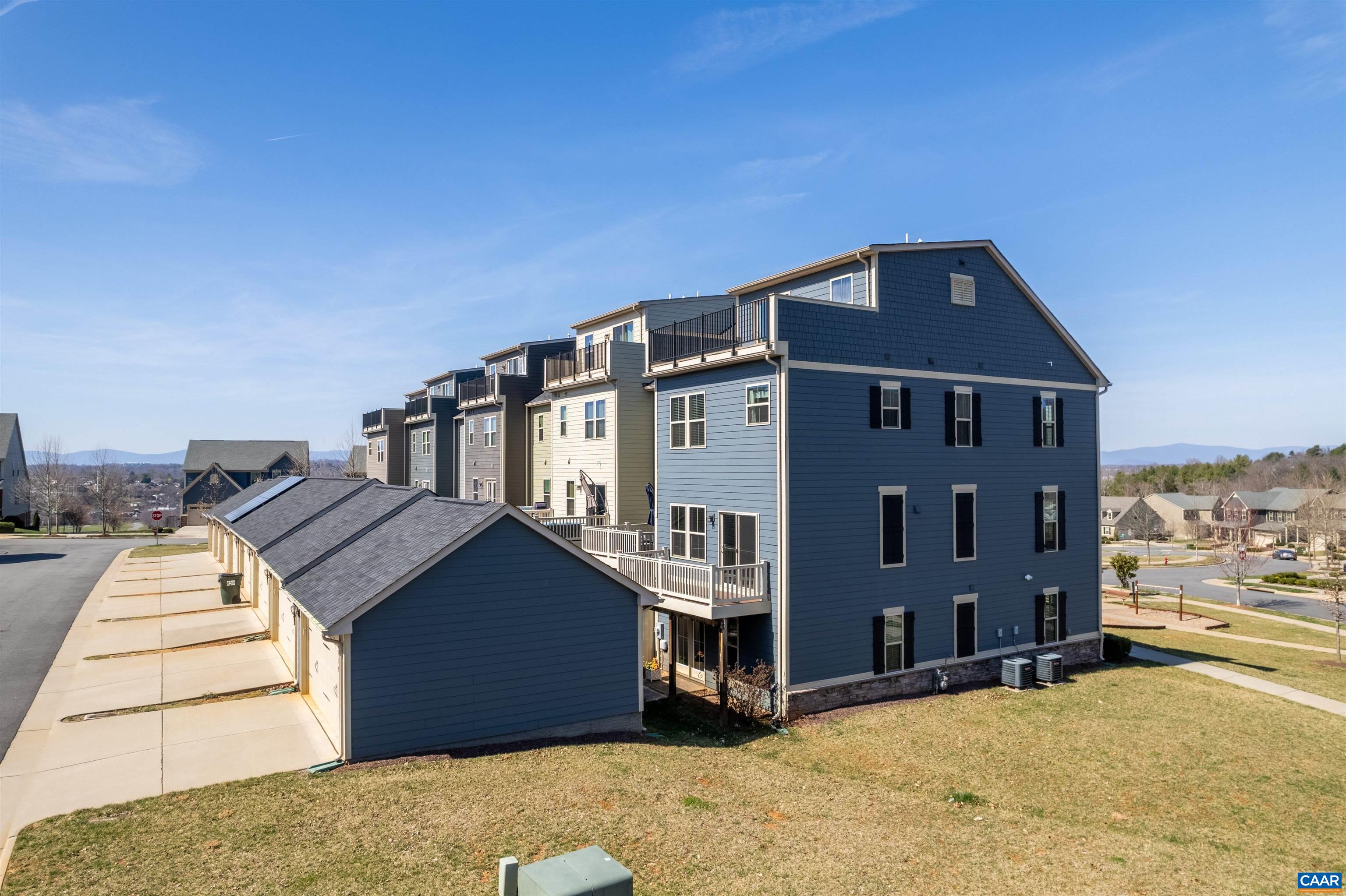 919 FLAT WATERS LN