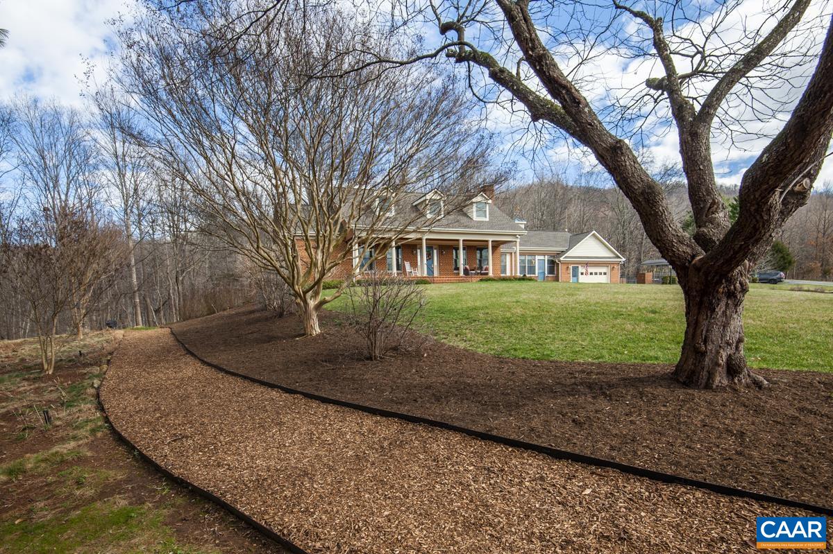 577 CHESTNUT RIDGE RD