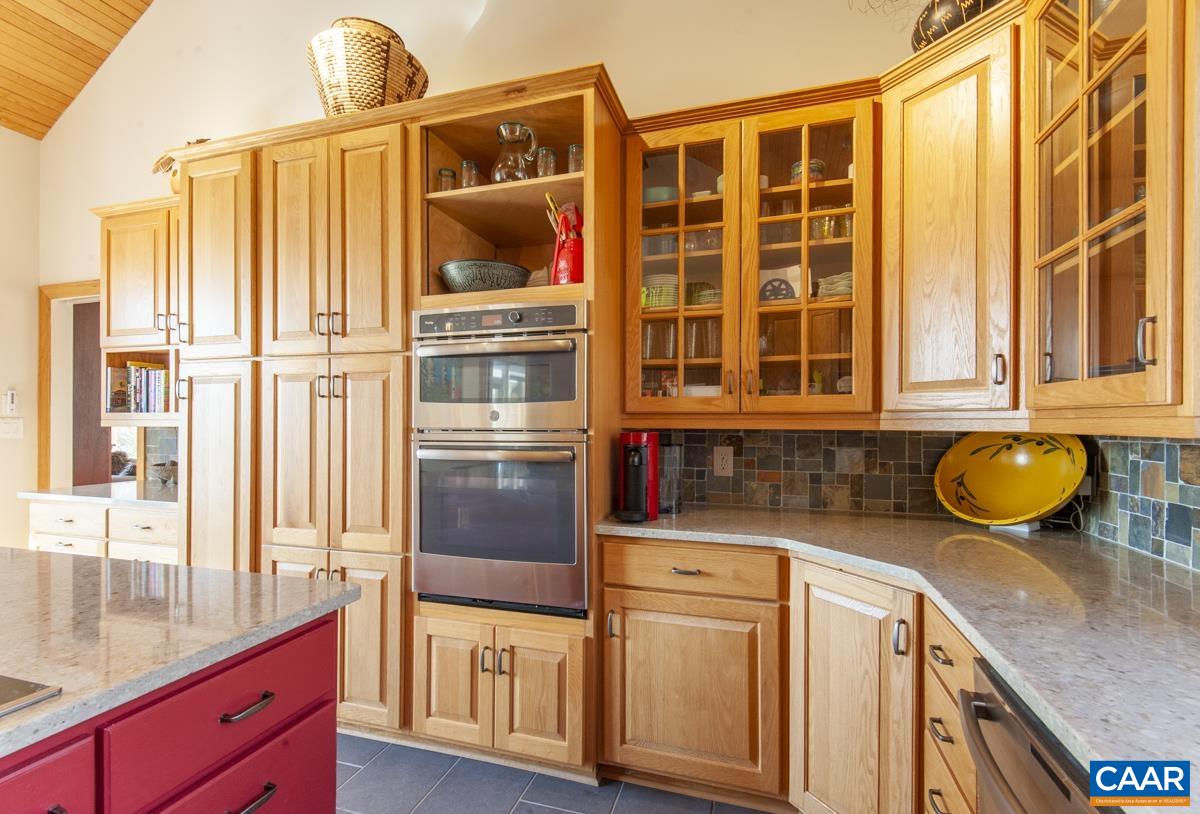 577 CHESTNUT RIDGE RD