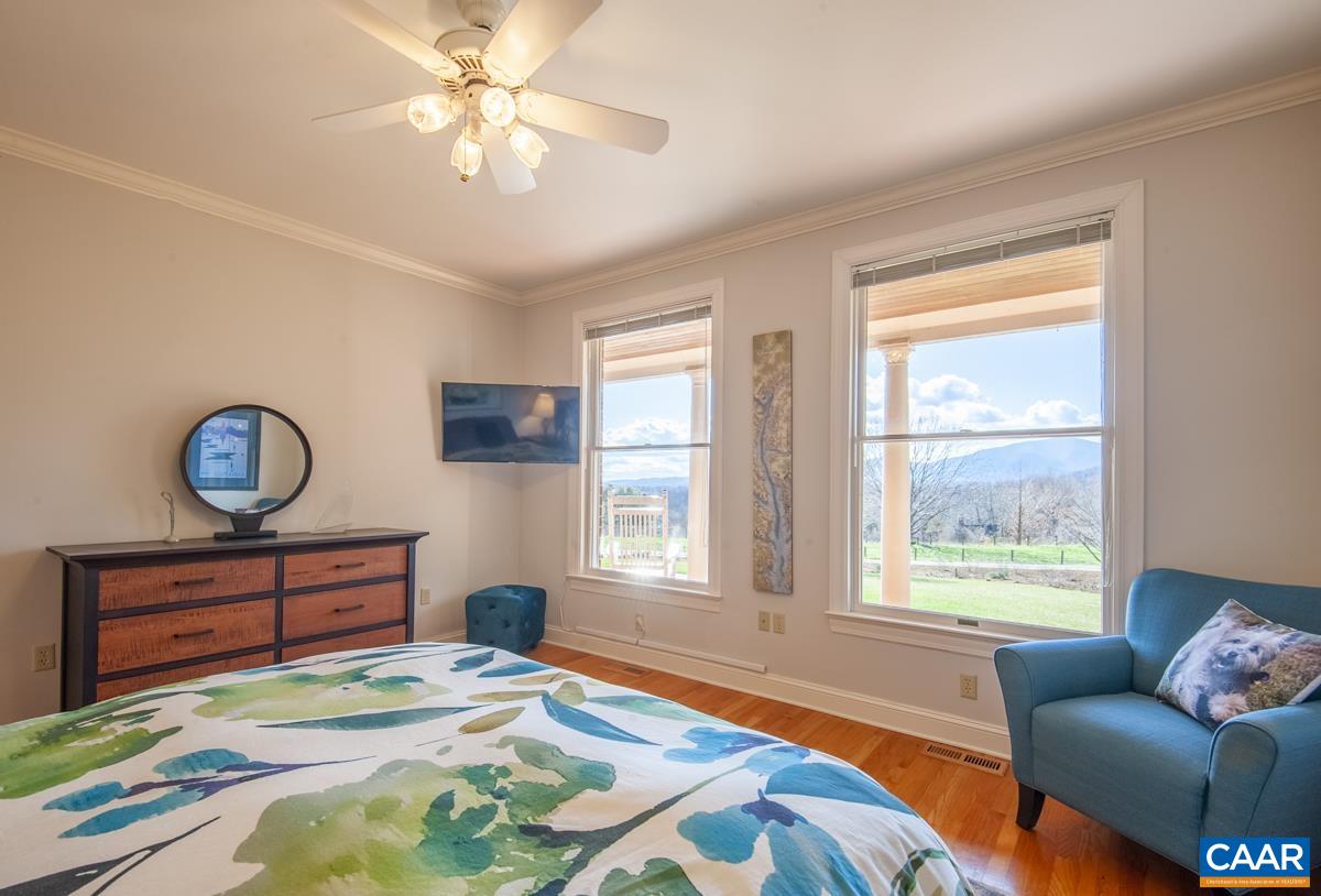 577 CHESTNUT RIDGE RD