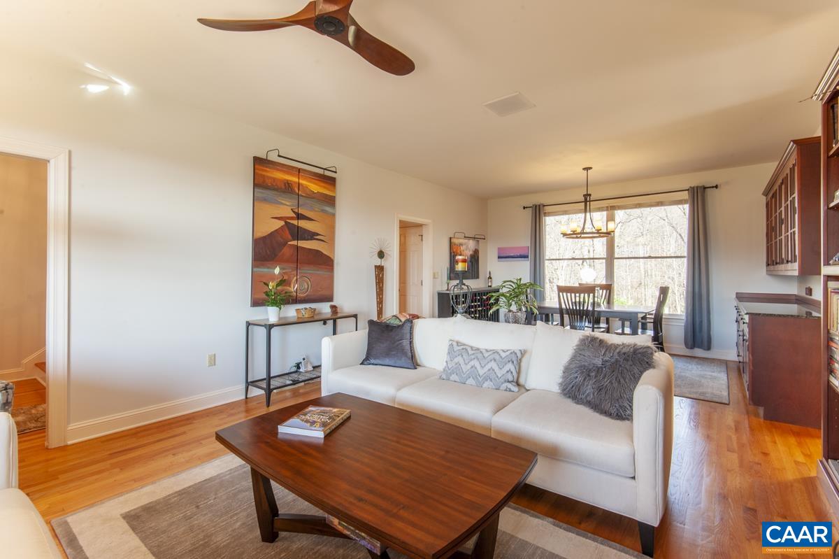 577 CHESTNUT RIDGE RD