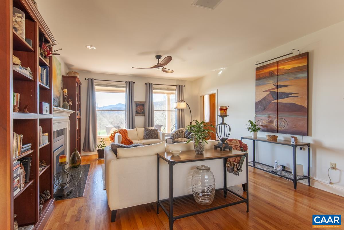 577 CHESTNUT RIDGE RD