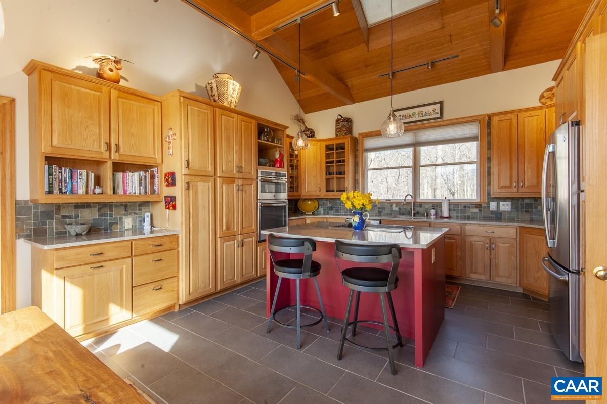 577 CHESTNUT RIDGE RD