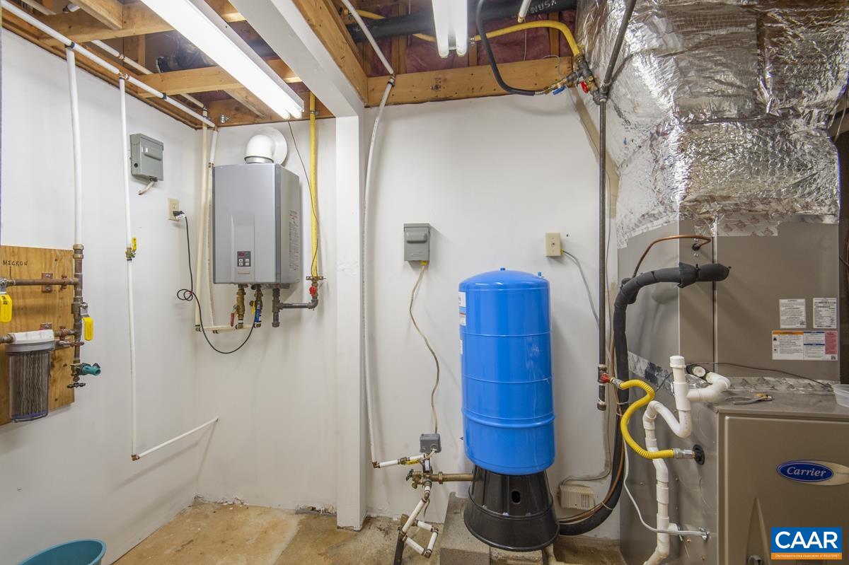 577 CHESTNUT RIDGE RD