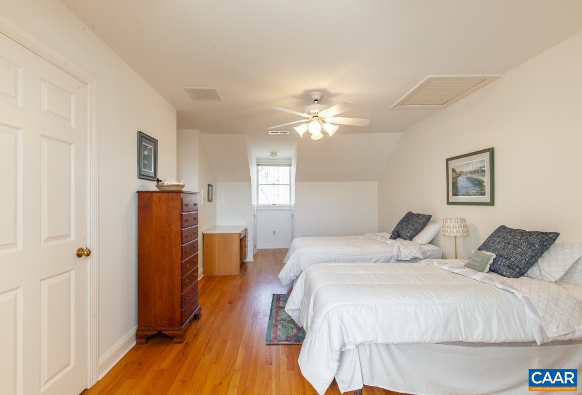 577 CHESTNUT RIDGE RD