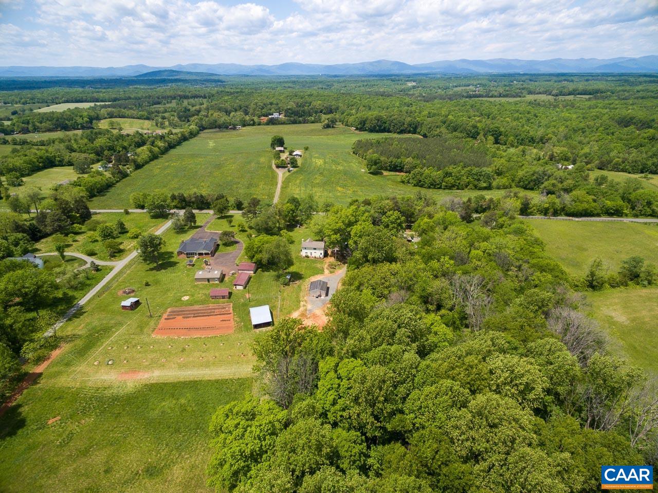 5621 STONY POINT RD