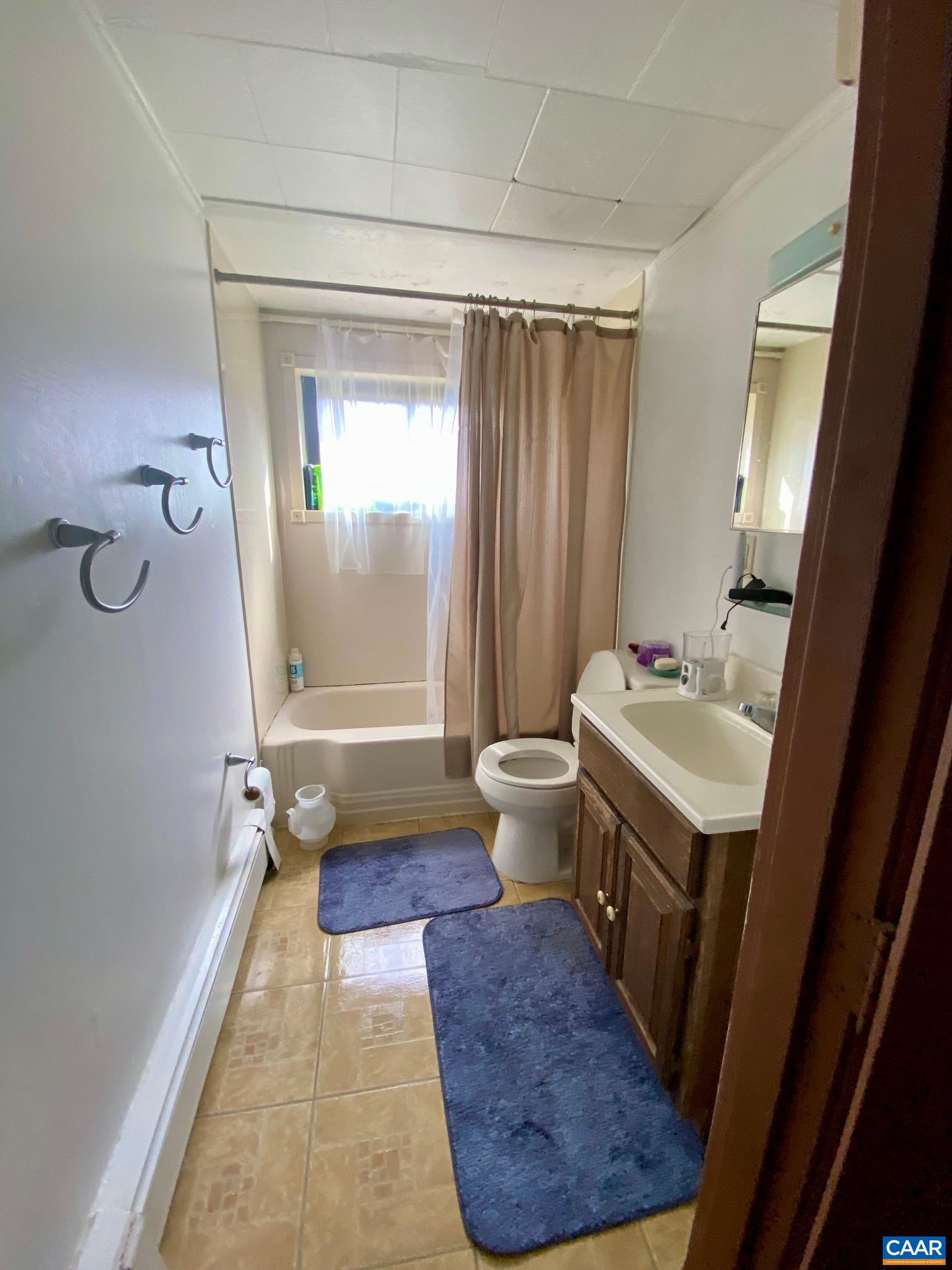 115 APPLE TREE RD