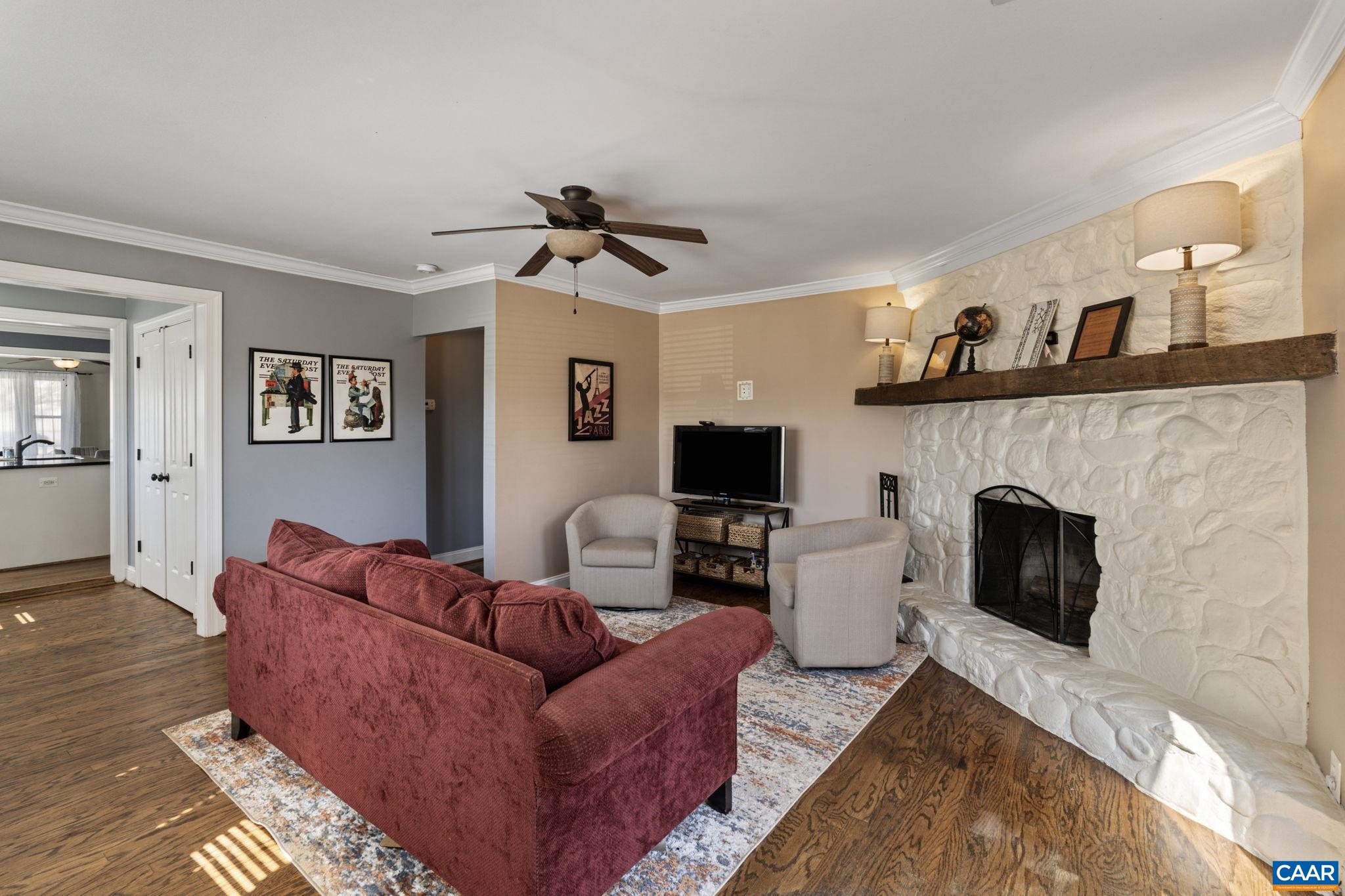 512 MEADE AVE