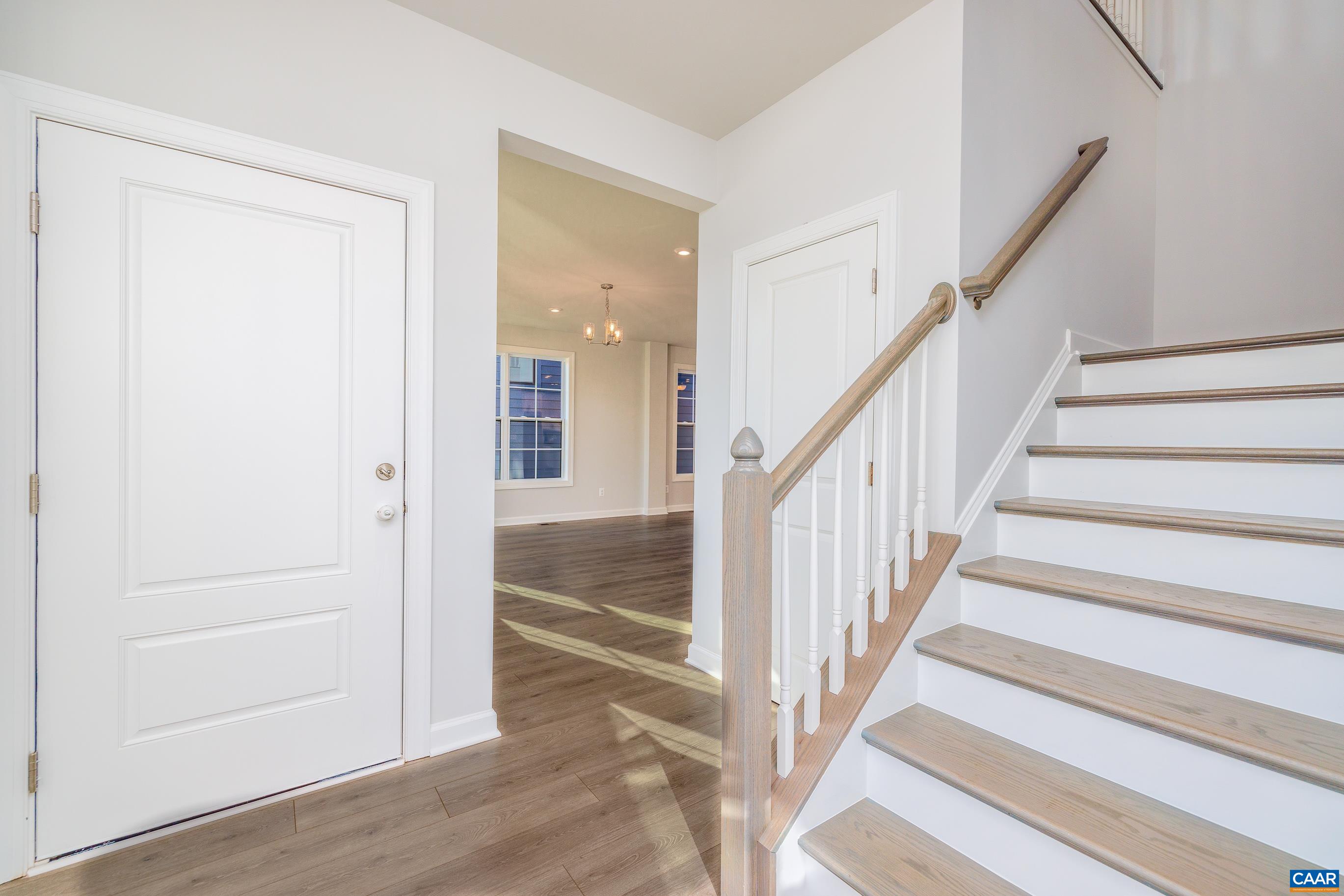 27 PARADISE PARK LN