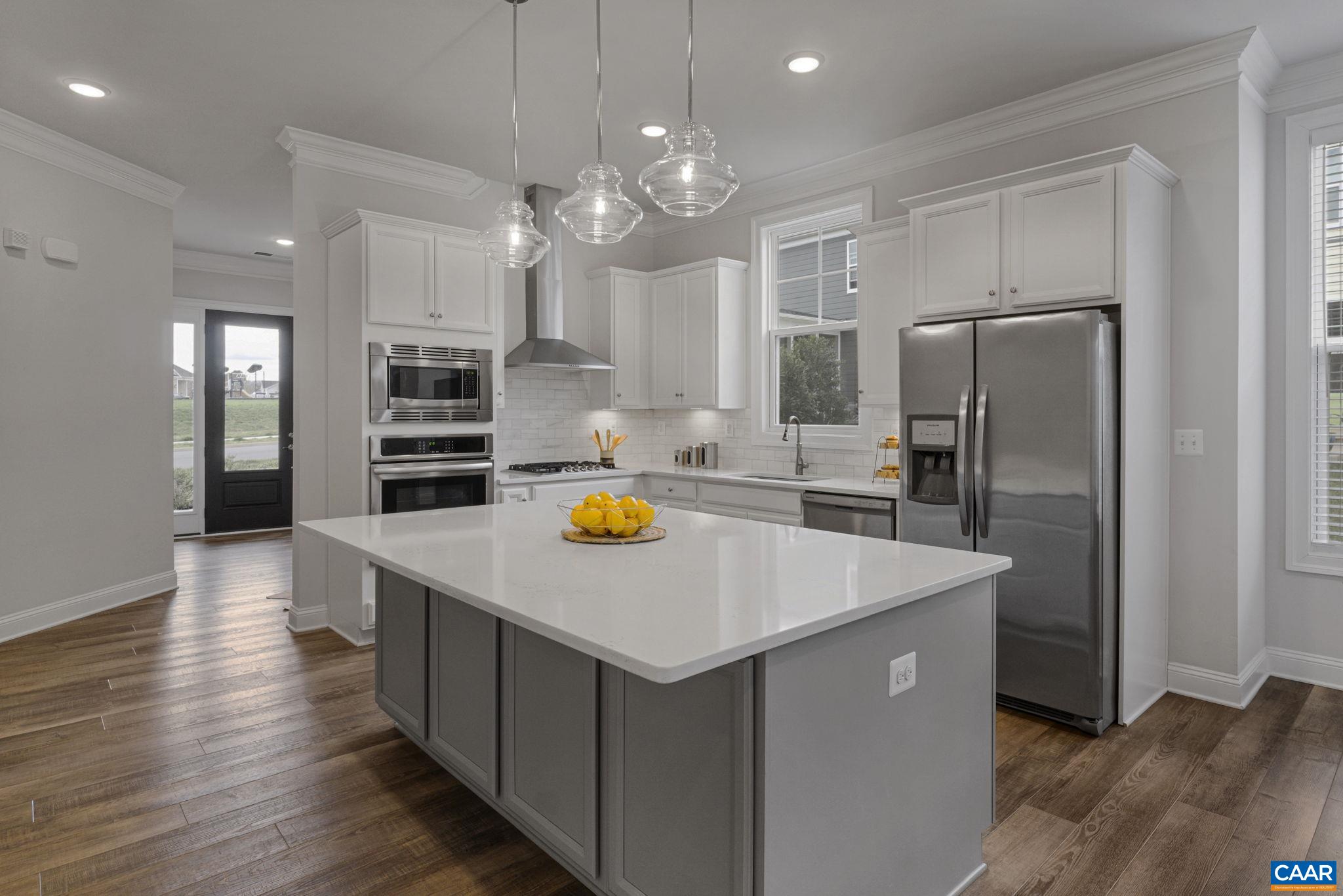 659 SAUNDERS HILL DR