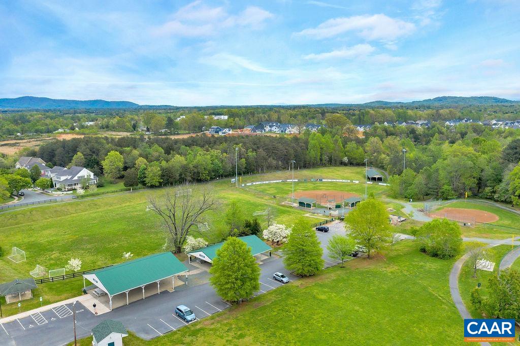 659 SAUNDERS HILL DR