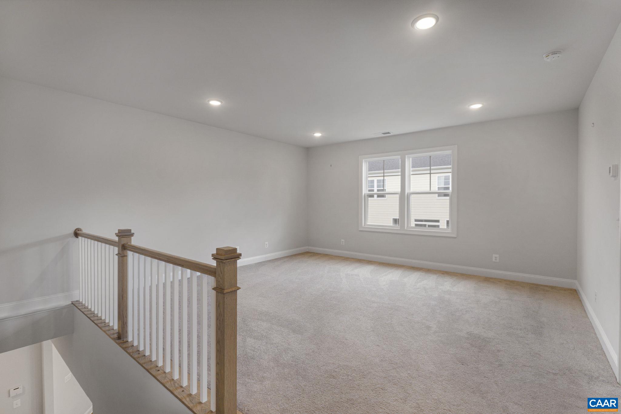 659 SAUNDERS HILL DR